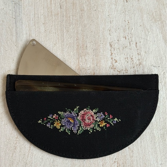 2pc Vintage Beauty Mate Floral Petit Point Mirror Comb & Notebook Germany - Picture 3 of 7